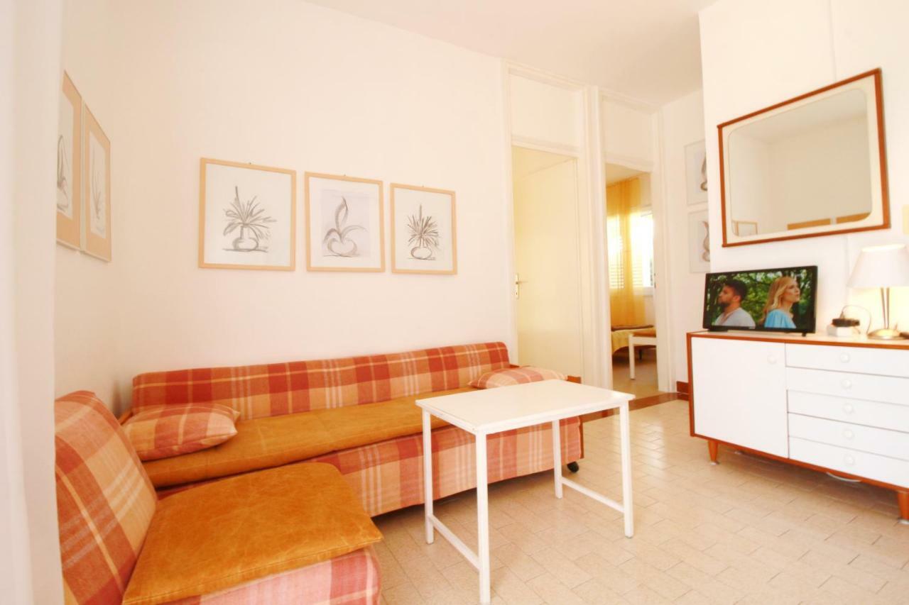 Apartment Dada Petrcane Luaran gambar