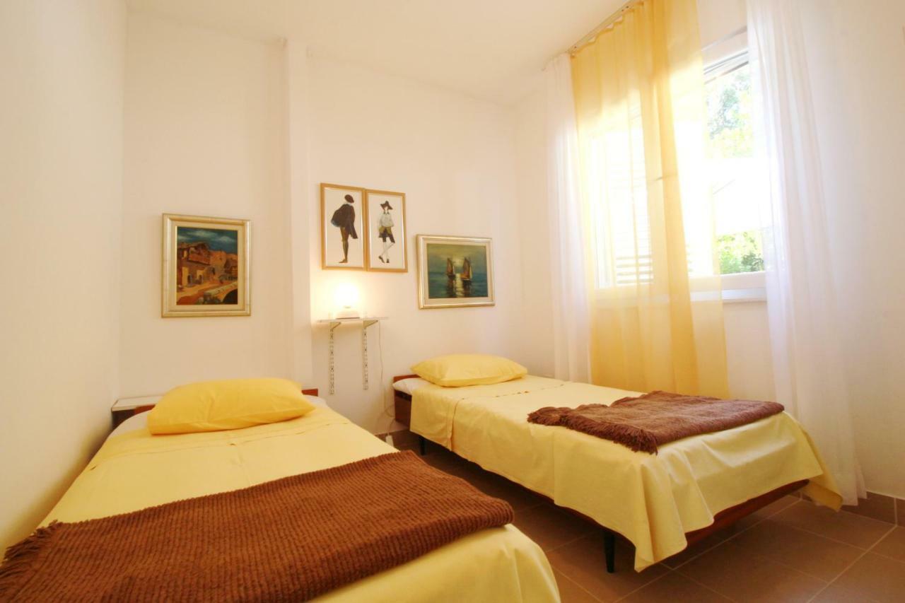 Apartment Dada Petrcane Luaran gambar