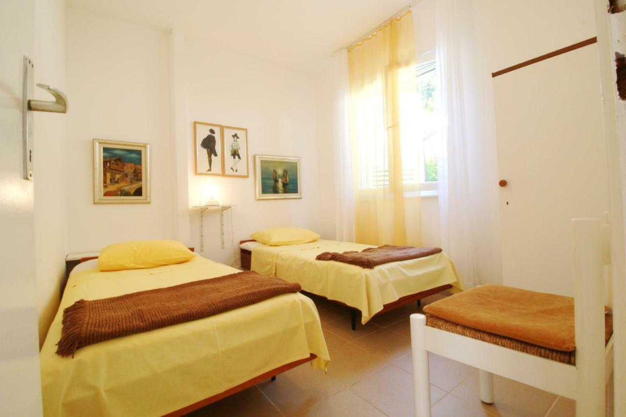 Apartment Dada Petrcane Luaran gambar